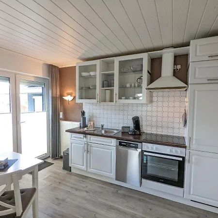 Inselhaus Apartment *