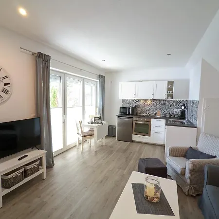 Inselhaus Apartment *