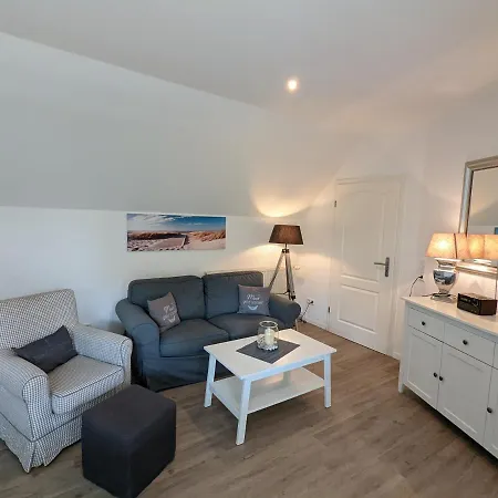 Inselhaus Apartment *